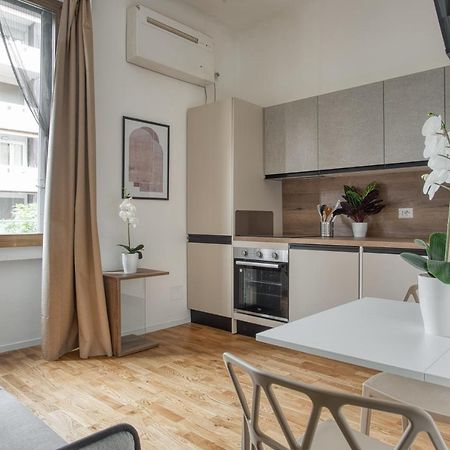 Joivy Chic Studio, Easy Access To Centre Milão Exterior foto